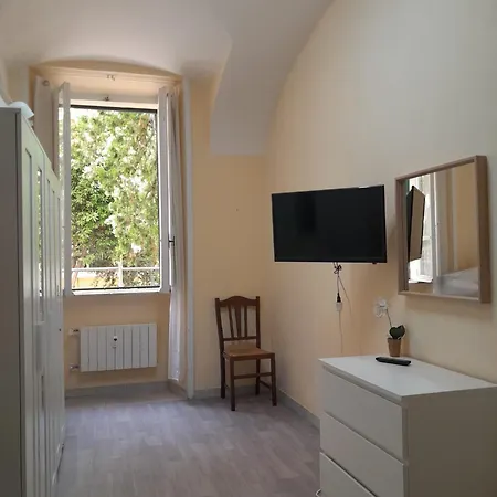 Casa Angelica Colle Oppio / Colosseo * Roma